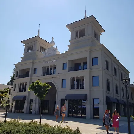 Cosy 9 * Aziz Konstantin ve Elena