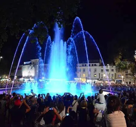 Cosy 9 * Aziz Konstantin ve Elena