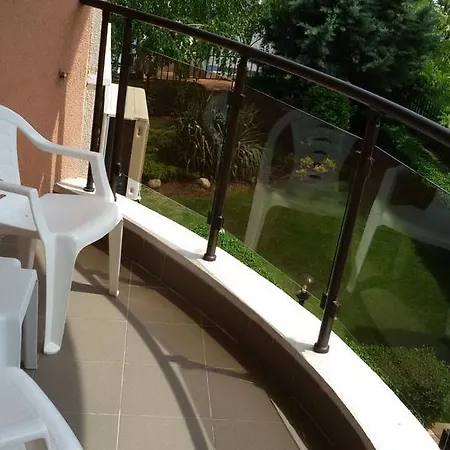 Cosy 9 * Aziz Konstantin ve Elena